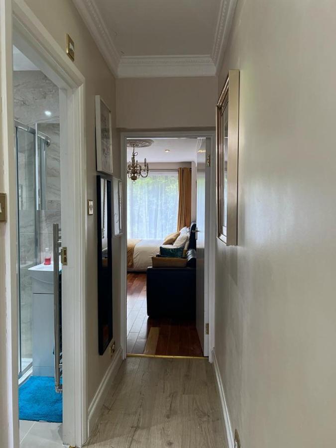 Jan's Haven , Lovely One Bed Flat With 2beds And Free Parking Apartamento *